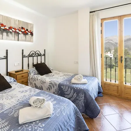Carrebaix Ii Apartment